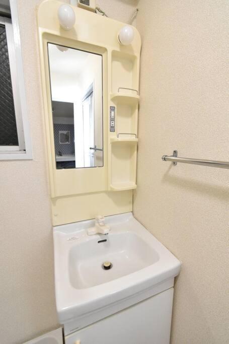 ゆったり1Ldkで最大8人まで宿泊可能！博多駅・キャナルも徒歩圏内！コンビニ・スーパー徒歩１分！ Sumiyoshi-cho 外观 照片